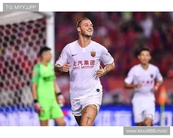 记者曝贝维斯三镇年薪百万欧